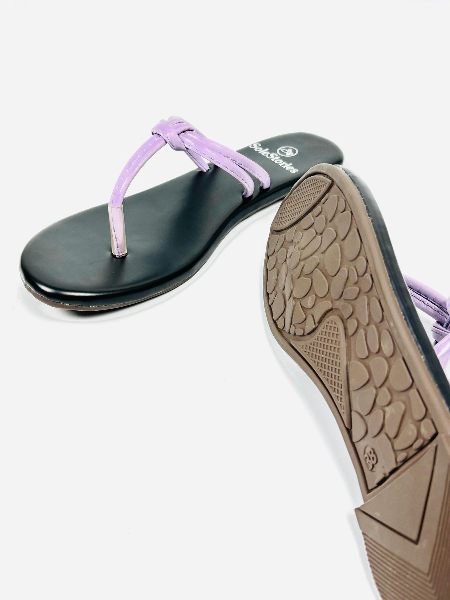 Interlace Flats